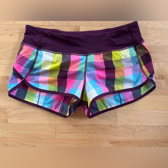 Lululemon Run: Speed Short Sea Check Multi / Plum Plaid | Size 6 - Picture 6 of 11